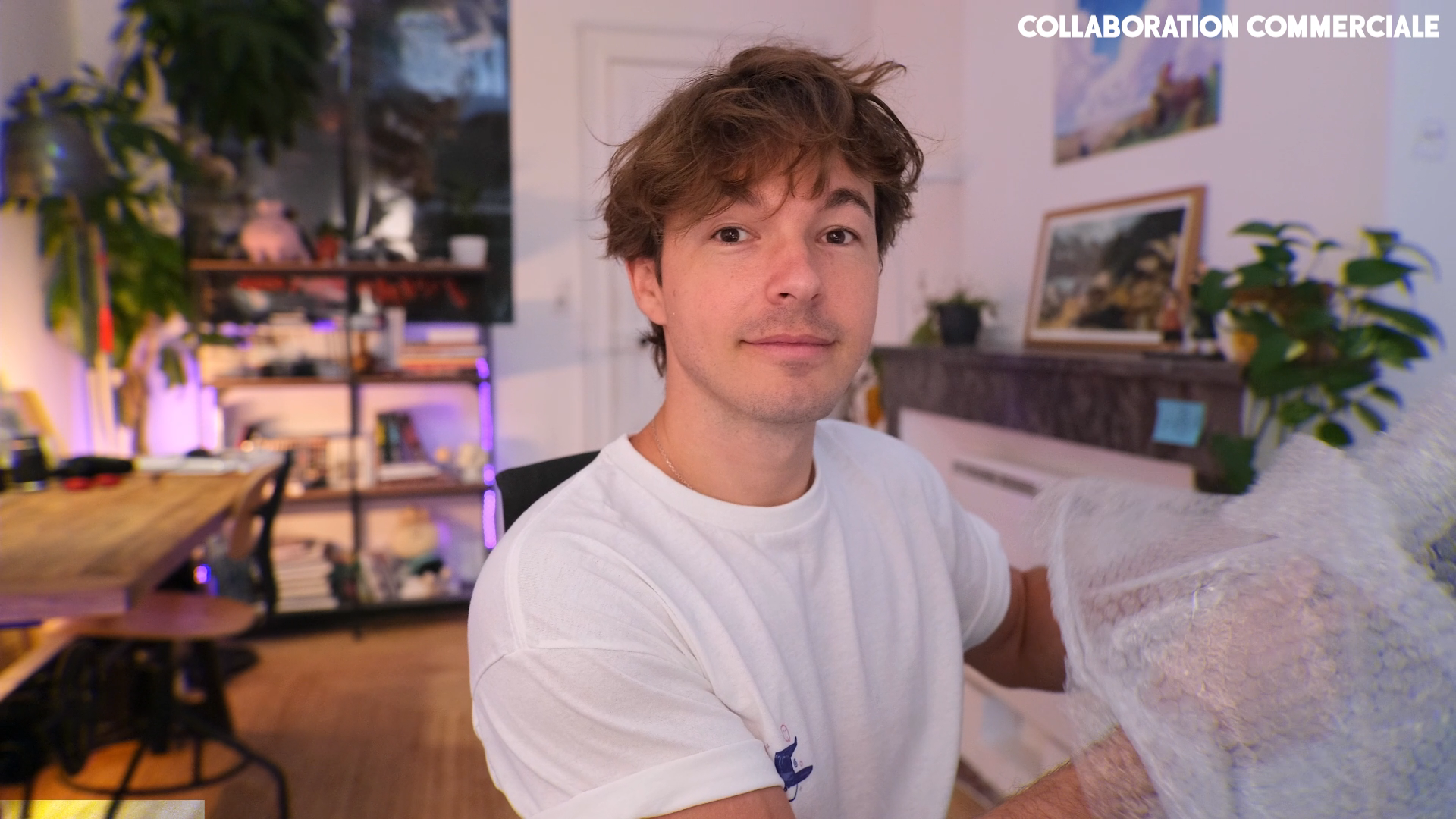 Colas Bim déballe la tablette RedMagic Astra Gaming dans le cadre d’une collaboration commerciale.